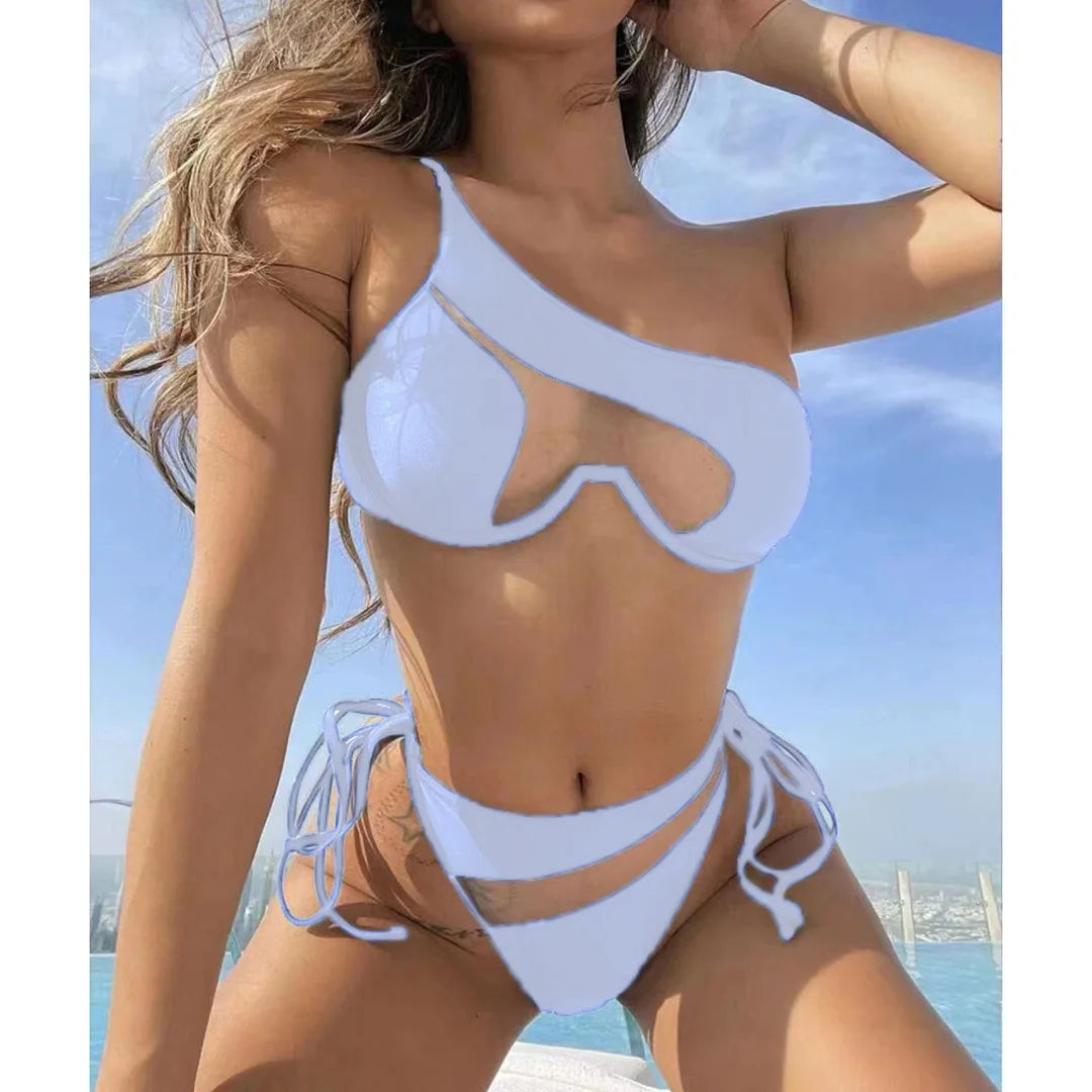 Schicker One-Shoulder Bügel-Bikini mit einzigartigem V-Bar Design, Zweiteiliges Set, das Stil und Halt bietet, Material Nylon, Elasthan, einfarbig, Druck, Patchwork-Muster, Bügelunterstützung, niedrige Taille, Größengetreu, Erhältlich in Schwarz, Blau, Neon Grün, Weiß, Hot Pink, Gestreift, Orange Rot, Orange, Rot, Multicolor