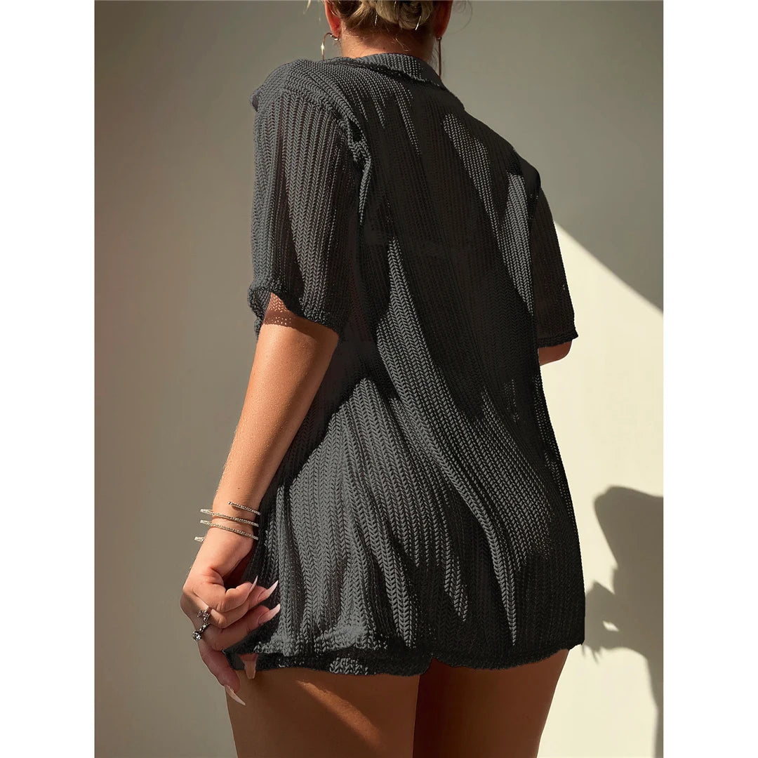 Charmante kurzärmelige Häkeltunika für Frauen, luftig gestrickter Strandüberwurf, Passgenauigkeit, Größen S bis XL erhältlich, Material: Nylon, Polyester, Baumwolle, Unifarbenes Muster, Ideal für Strandspaziergänge und Freizeitkleidung, Erhältlich in Schwarz, Beige und Weiß