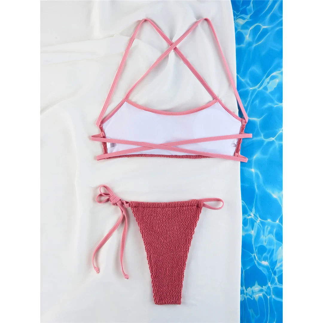 Ensemble bikini avec texture froissée élégante, coupe haute, dos croisé, nylon, spandex, solide, sans fil, taille basse, femmes, deux pièces en noir, bleu, vert, blanc, rose foncé, multicolore.