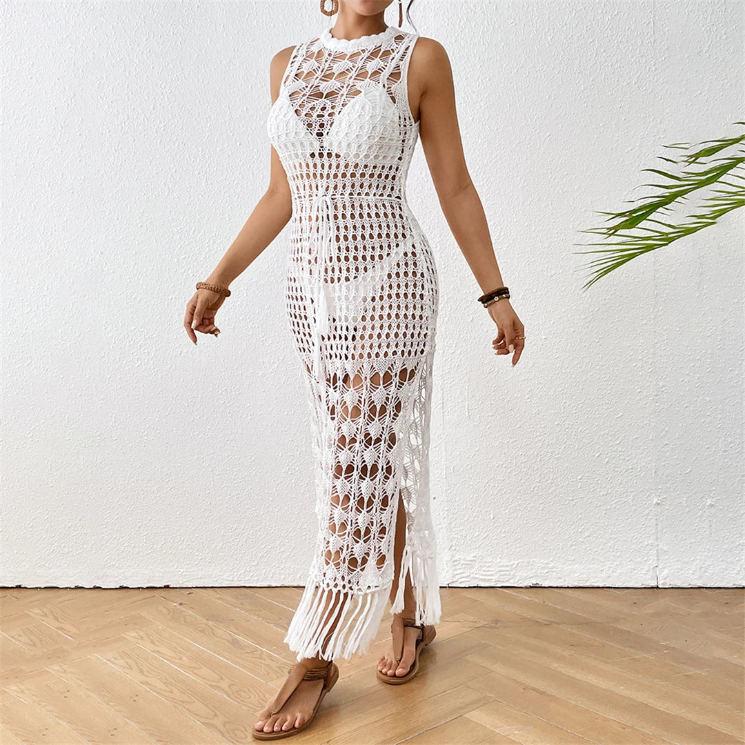 Tunique de plage en crochet à franges et pompons, style bohème en blanc uni, fabriquée en nylon, polyester et coton, disponible de la taille S à XL, convient aux femmes de 18 à 35 ans et aux adultes, en stock, livraison gratuite.