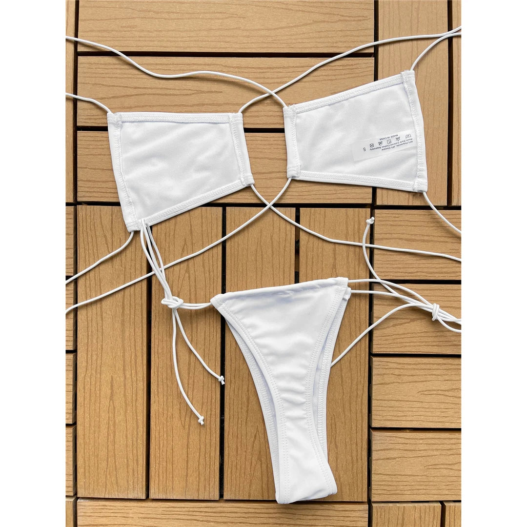 Ensemble bikini dos nu Extreme Mini Micro Thong, Maillot de bain deux pièces à couverture minimale, Fait de Nylon et Spandex, Couleur unie, Soutien sans fil, Design taille basse, Fidèle à la taille, Ensemble bikini pour femme, N'est pas livré avec rembourrage, Disponible en Tailles Small, Medium, Large, Couleurs Disponibles : Blanc, Noir, Vert, Rose, Multicolore, Livraison gratuite.