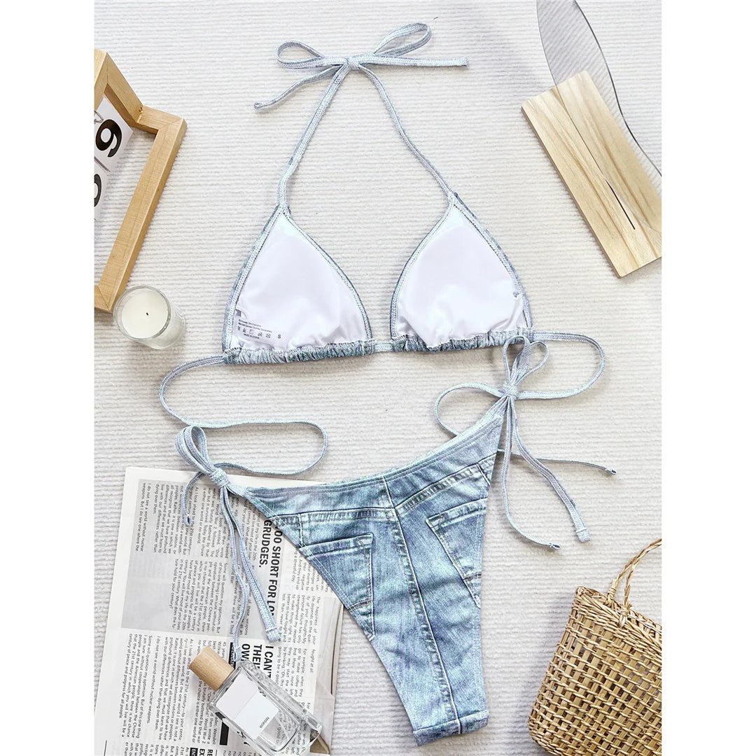 Ensemble de bikinis à bretelles et dos nu imprimé denim, coupe haute, mélange de polyester et d'élasthanne, soutien sans fil, taille basse, maillot de bain deux pièces pour femmes, style unique et branché.
