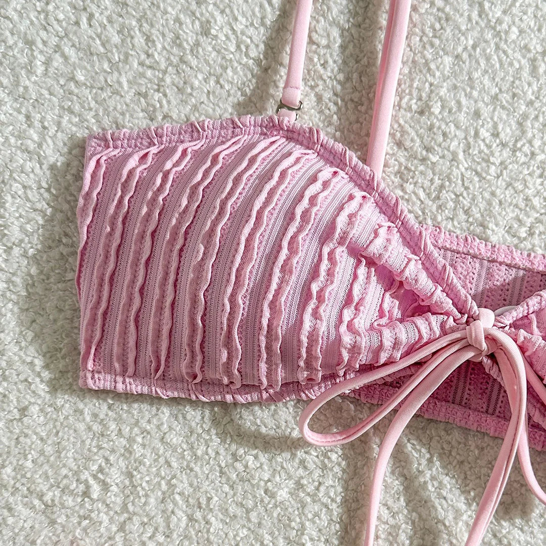 Ensemble de bikinis brésiliens froissés et noués