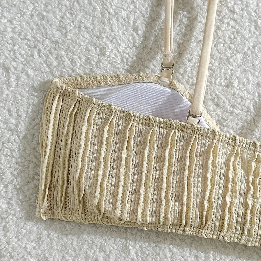 Ensemble de bikinis brésiliens froissés et noués