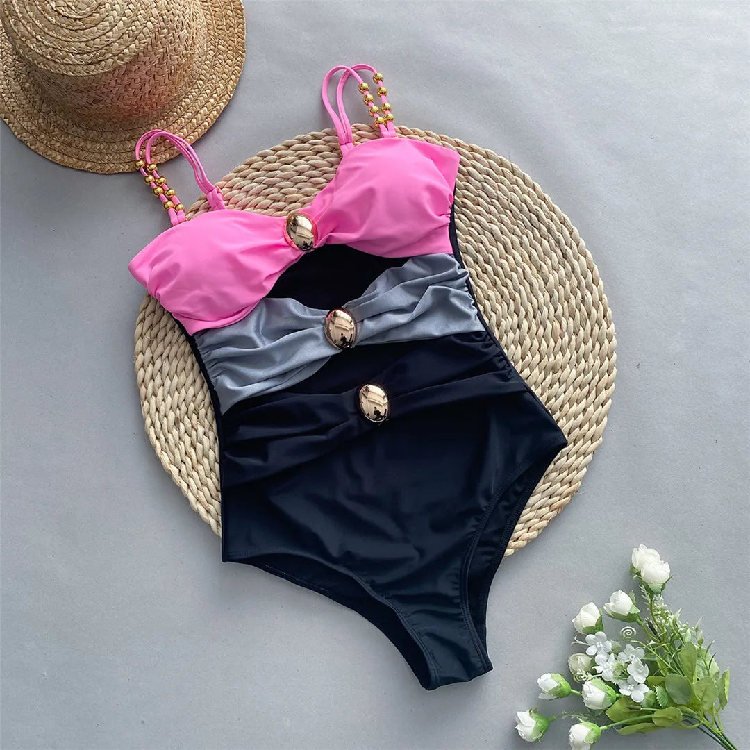 Maillot de bain une pièce avec jupe nouée, Monokini à texture froissée, Fait de Nylon et Spandex, Motif patchwork, Soutien sans fil, Taille réelle, Maillot de bain pour femme, Livré avec rembourrage, Disponible en Tailles Small, Medium, Large, et Extra Large, Couleurs Disponibles : Vert, Noir, Rose, Marron, Multicolore, Livraison gratuite.