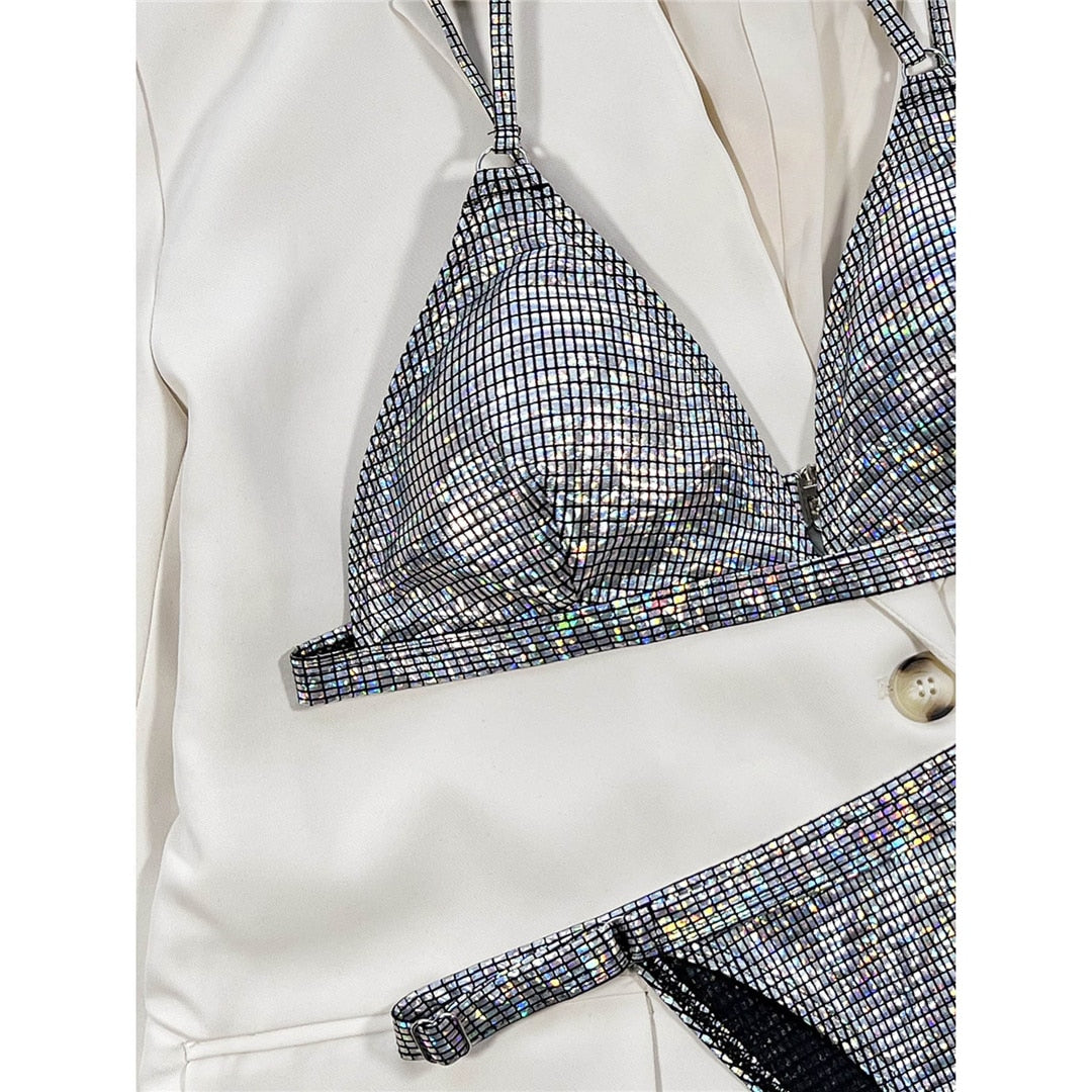 Bikini haute coupe en or brillant