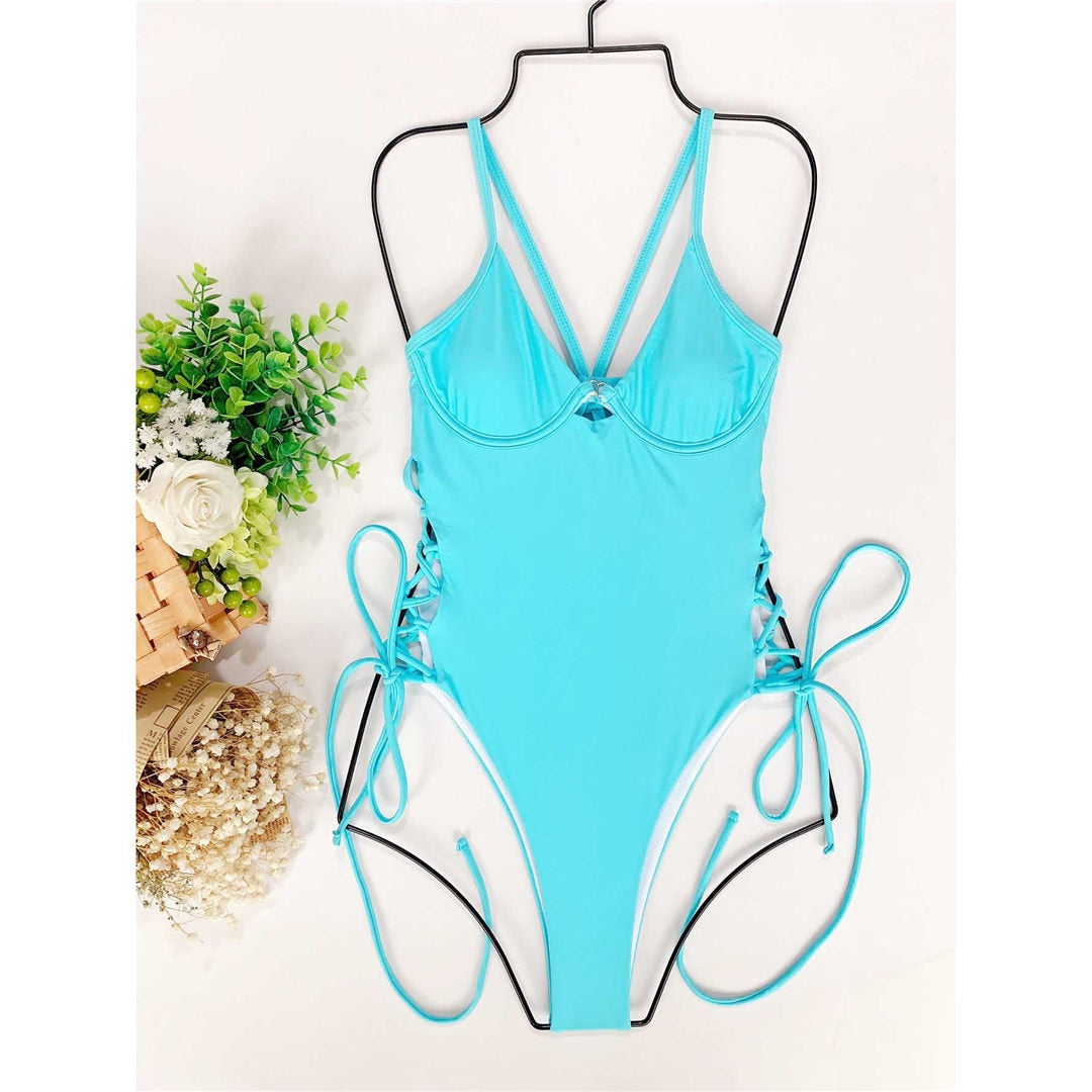Maillot de bain une pièce à armatures et lacets