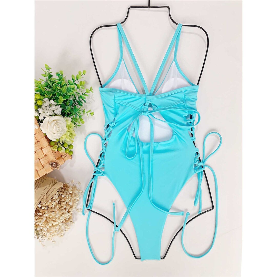 Maillot de bain une pièce à armatures et lacets