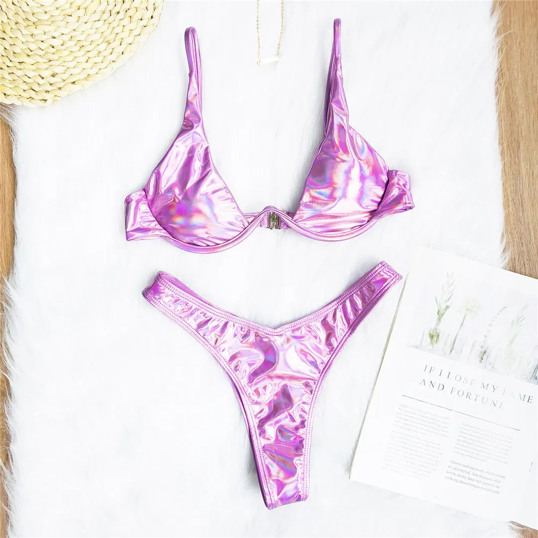 Set bikini con ferretto e design con barra a V per sostegno e stile, Taglie S - XL, Costume da bagno sofisticato in due pezzi, Materiale Nylon, Poliestere, Spandex, Patchwork, Fantasia a tinta unita, Sostegno con ferretto, Vita bassa, Vestibilità regolare, Disponibile in Verde serpente stampato, Blu, Nero, Grigio, Arancione serpente stampato, Blu serpente stampato, Verde neon, Giallo serpente stampato, Leopardo, Rosso, Rosso vino, Rosso serpente stampato, Bianco serpente stampato, Verde, Rosa serpente stampato