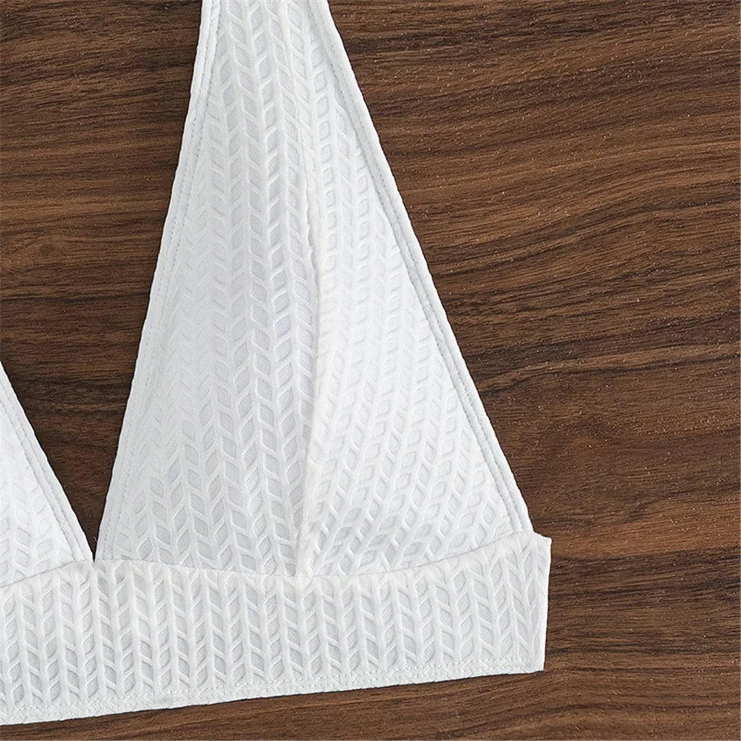 Set di bikini da donna con scollo a V rugoso e vita alta, motivo a tinta unita in bianco, costumi da bagno senza fili, vestibilità regolare, disponibile nelle taglie dalla XS alla L, design a due pezzi moderno ma di ispirazione retrò