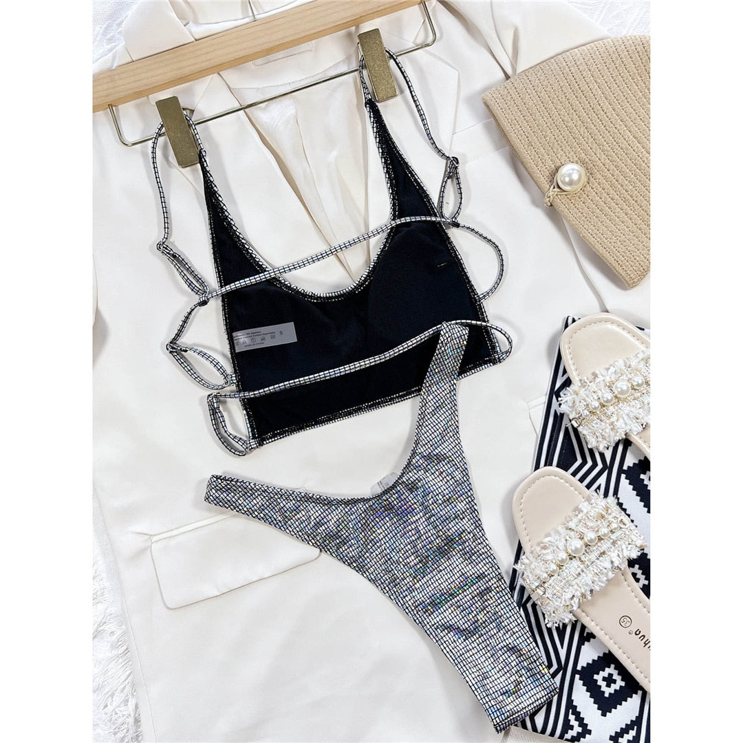 Bikini perizoma con paillettes lucide e taglio alto