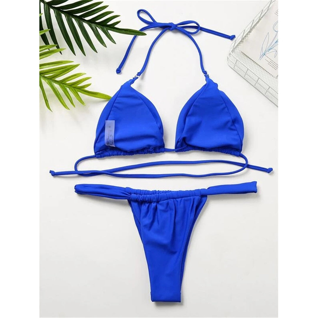 Bikini a perizoma con taglio alto e stropicciato