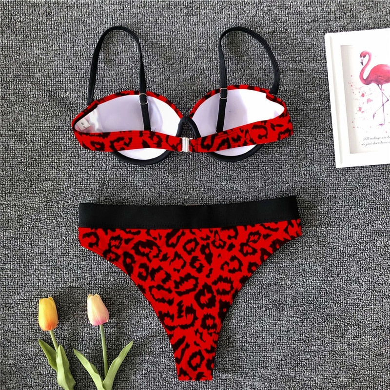 Bikini con stampa leopardo