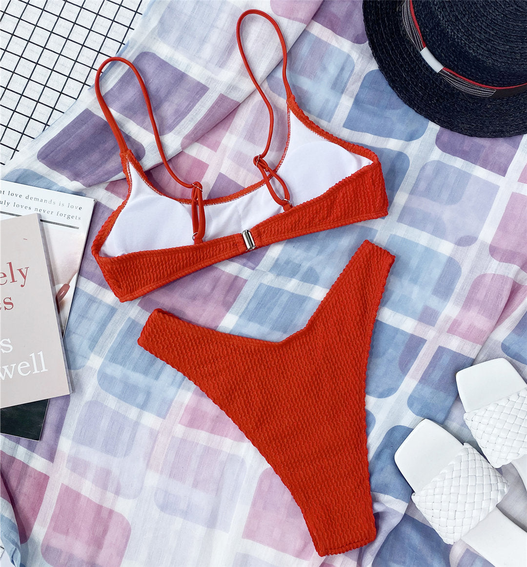 Bikini imbottito a coste