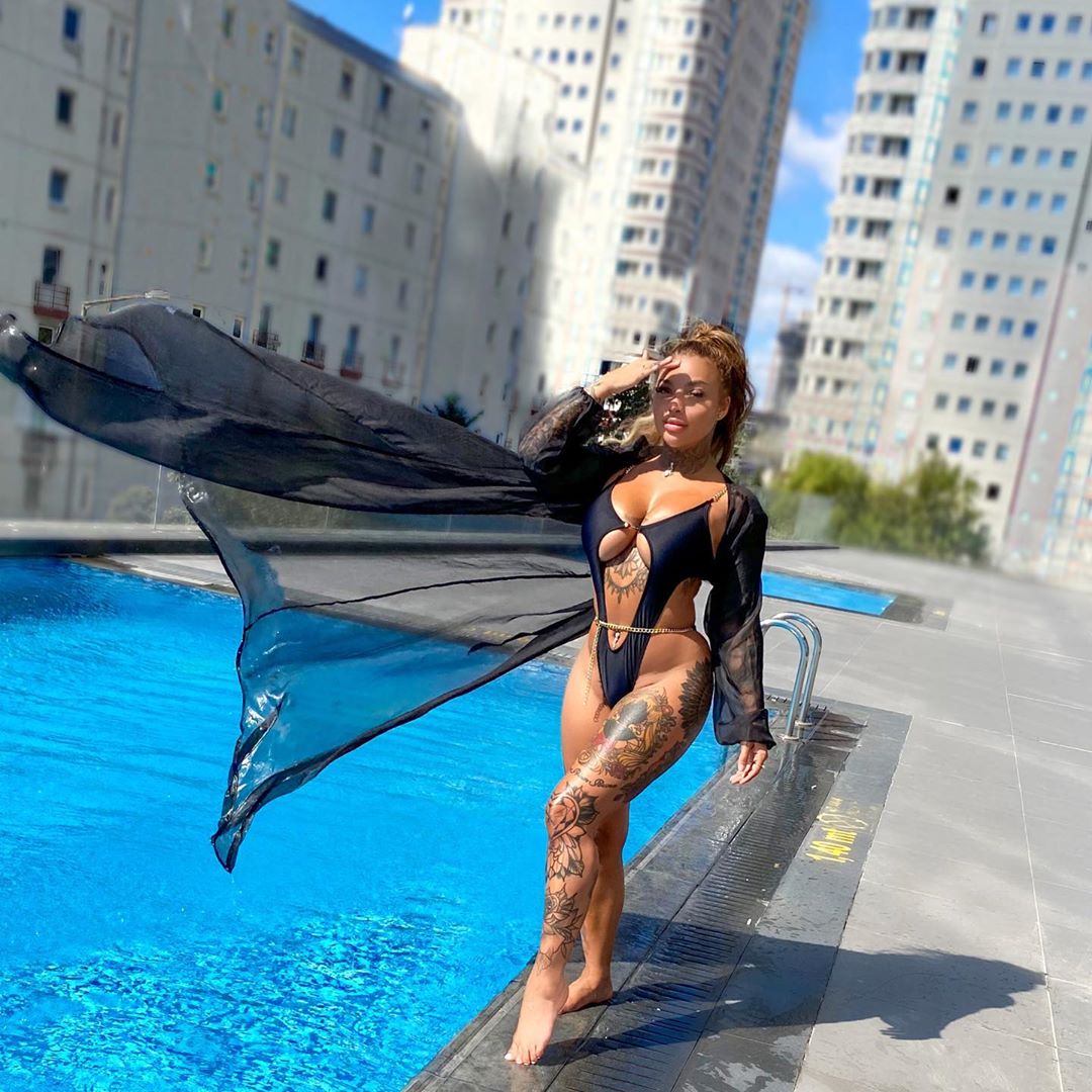 Chain Strap One Piece Swimsuit